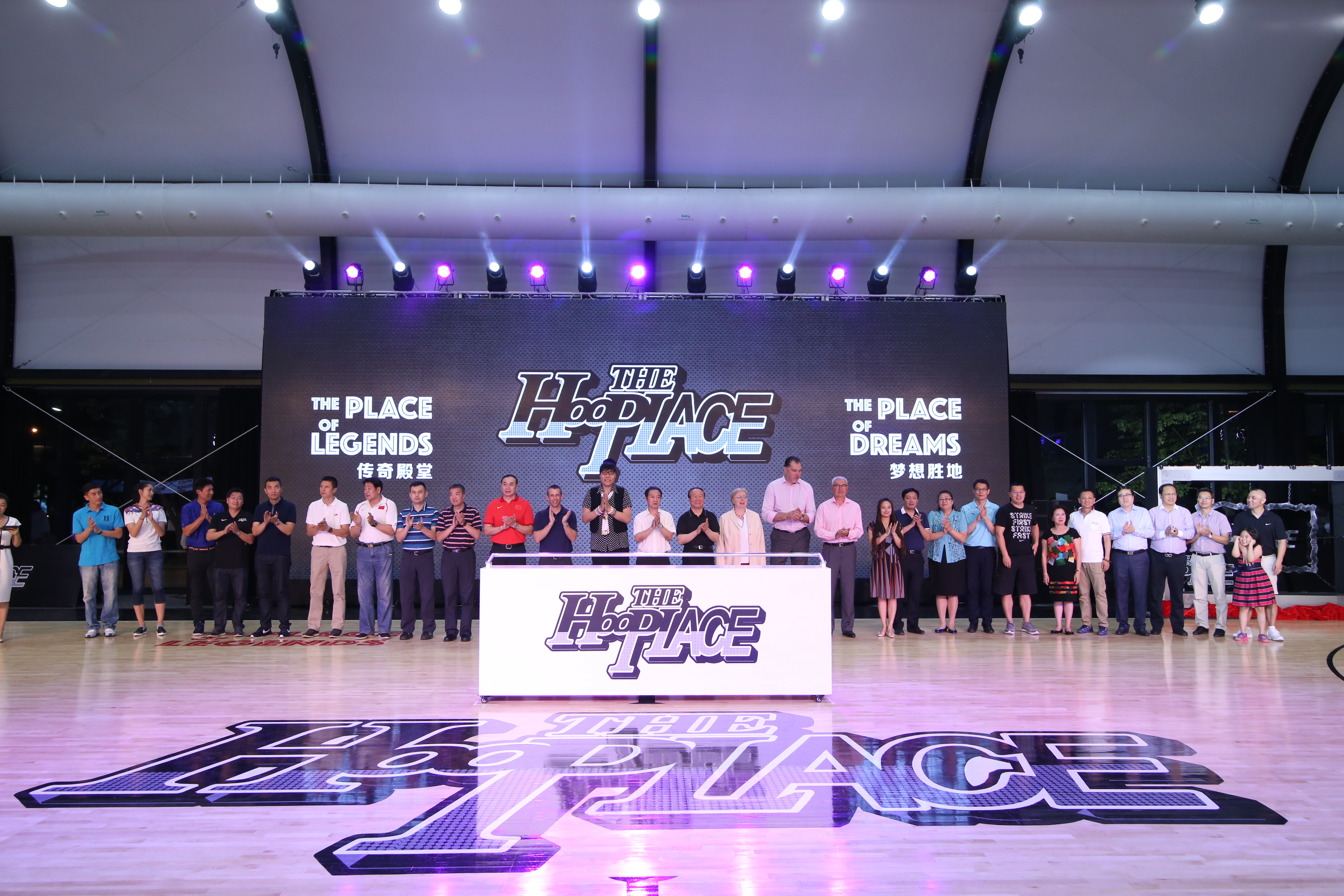 篮球主题街区打造“全民健身新地标”的简单介绍 篮球主题街区打造“全民健身新地标”的简单介绍